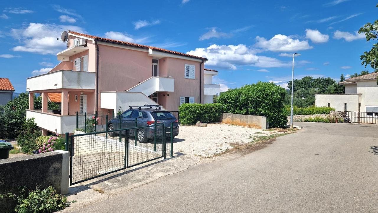 Apartments Murgic كرك المظهر الخارجي الصورة